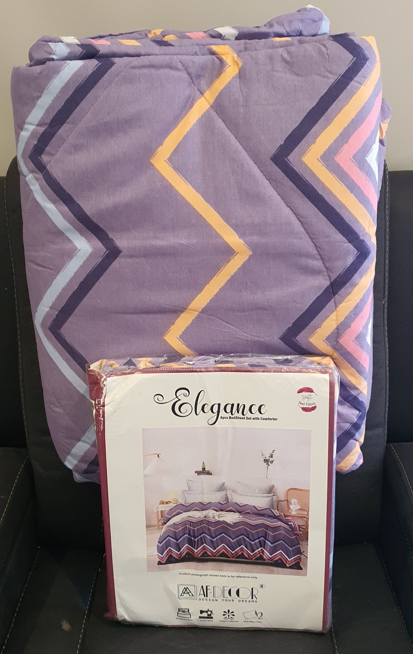 Premium Queen Flat sheet Cotton 4 Piece Bedsheet with comforter